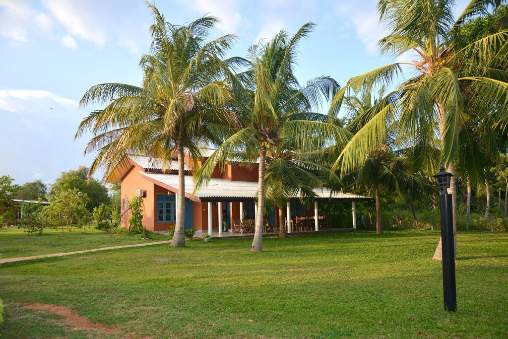 Serenity Lake Resort Yala تيساماهاراما المظهر الخارجي الصورة