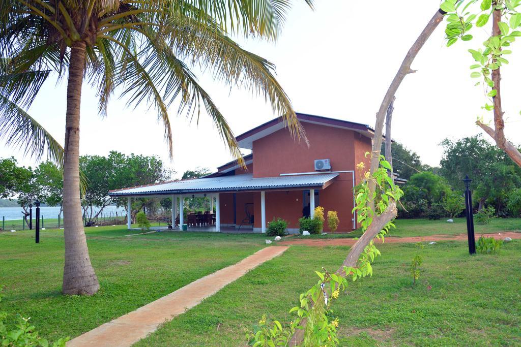 Serenity Lake Resort Yala تيساماهاراما المظهر الخارجي الصورة