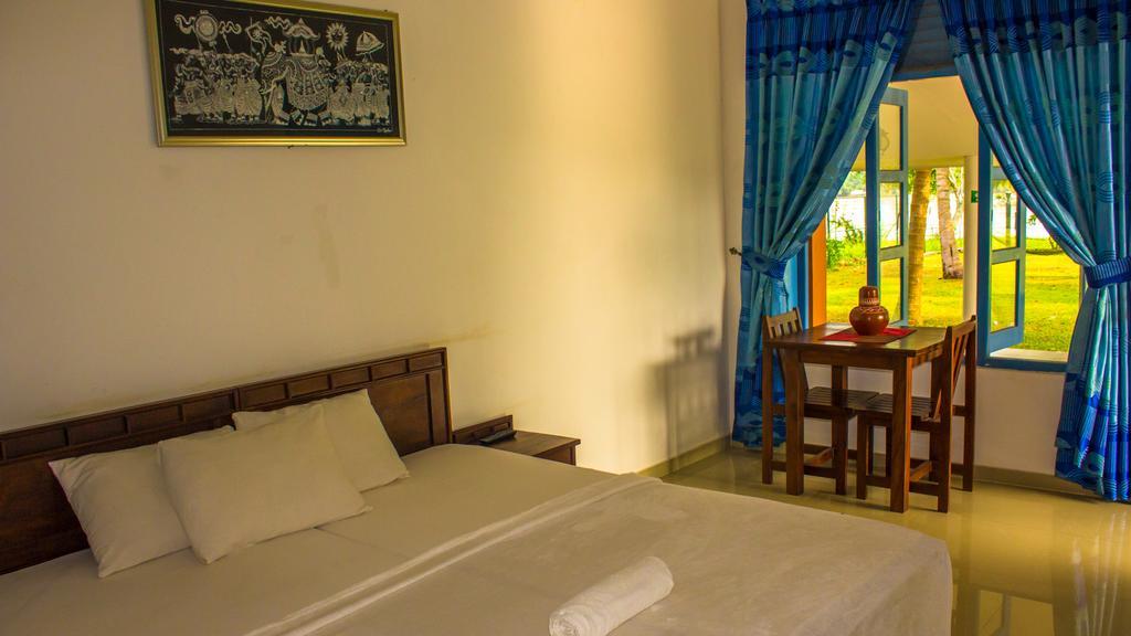 Serenity Lake Resort Yala تيساماهاراما المظهر الخارجي الصورة